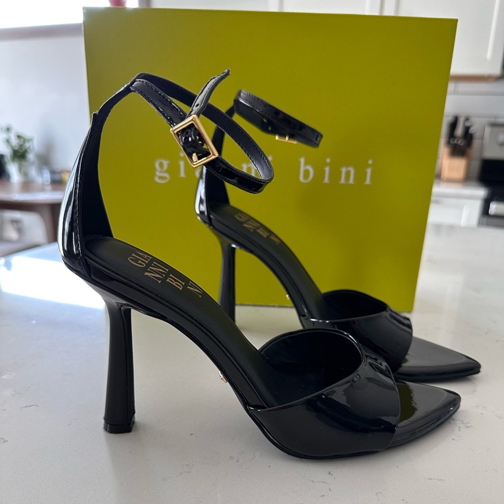 Gianni Bini Black Patent Heels